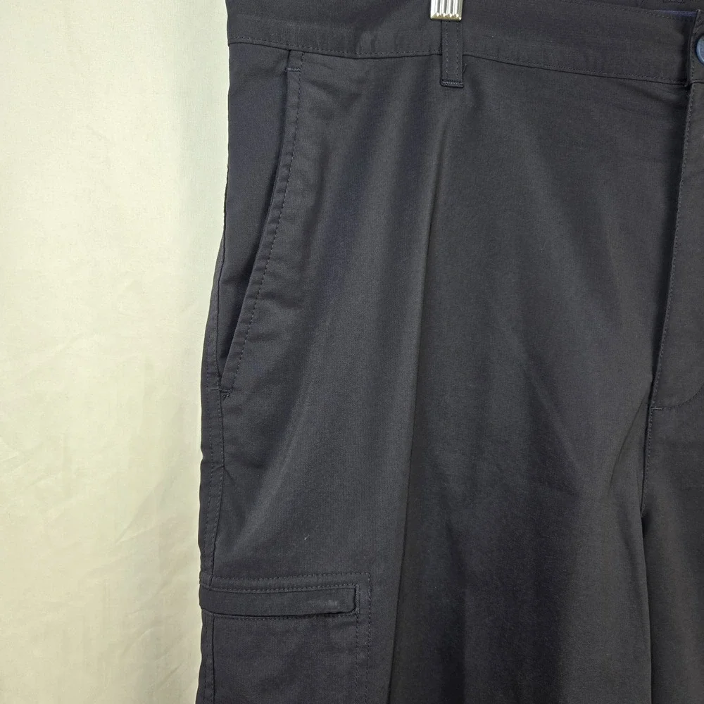 Chaps Golf Performance Cargo Shorts Mens 40 Navy 9 In Inseam Athleisure Tee Time